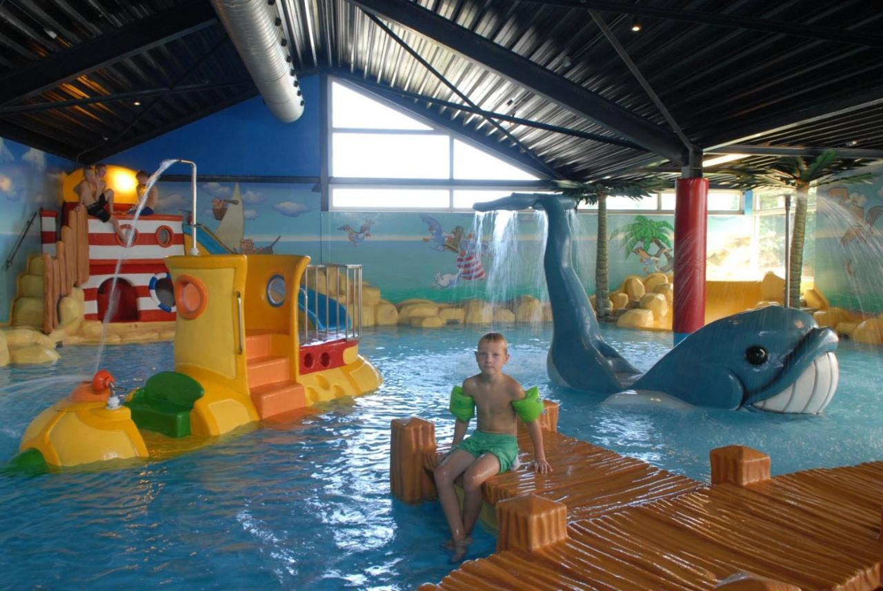 Kajuit423 6Pers 5Sterren Vakantiepark Bergumermeer Aan Het Water In Friesland Met Zwembad Villa Suameer Kültér fotó