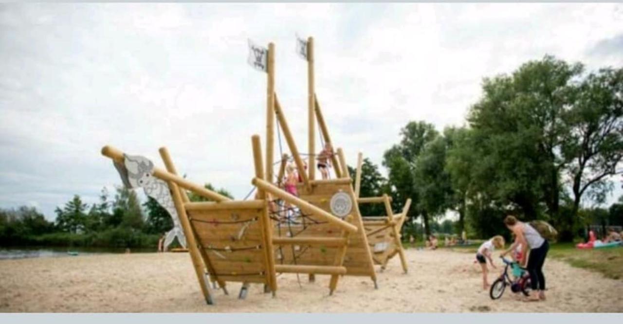 Kajuit423 6Pers 5Sterren Vakantiepark Bergumermeer Aan Het Water In Friesland Met Zwembad Villa Suameer Kültér fotó